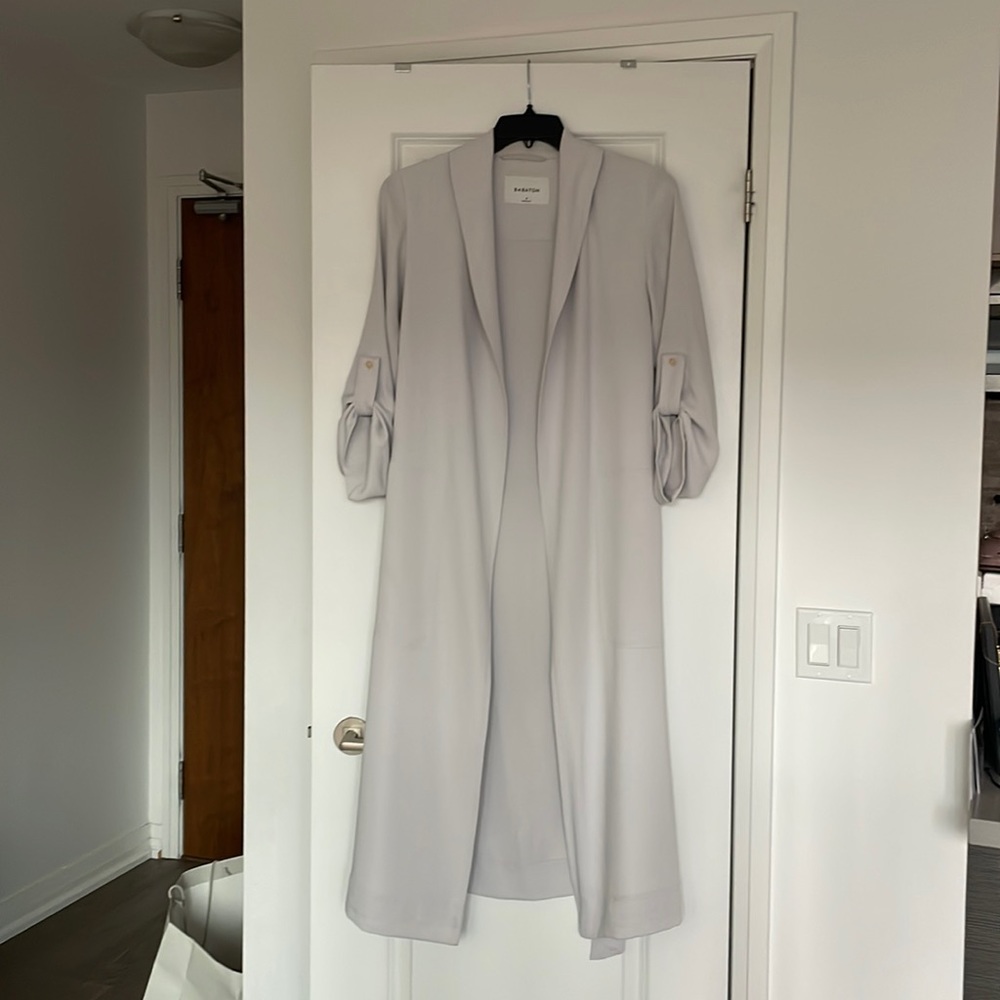 Bavarian Kahlo Robe Size M